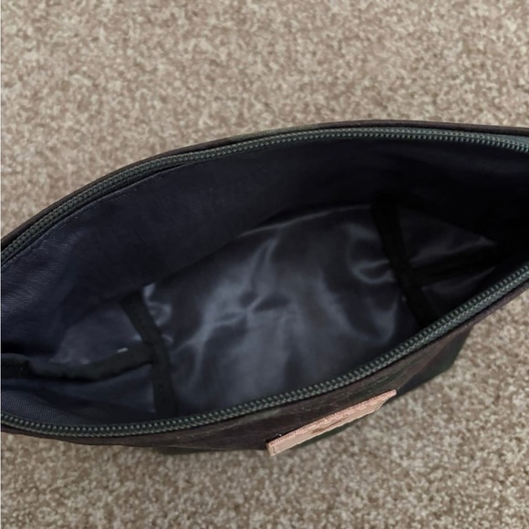 Camouflage Wax Canvas Pouch - Picture 3 of 5